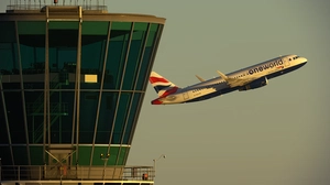 British Airways 'Oneworld' G-EUYR | Fenix A320 SL thumbnail 17