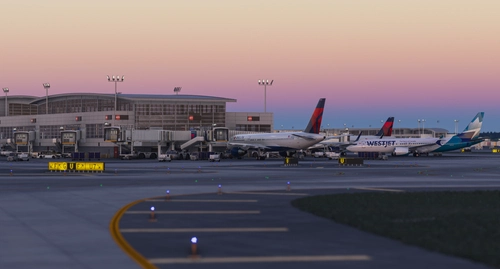 KDTW AIG Static Aircraft (iniBuilds)