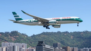 Cathay Pacific B-LRJ inibuild A350-900  80th Anniversary Retro Livery [4K] thumbnail 5