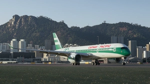 Cathay Pacific B-LRJ inibuild A350-900  80th Anniversary Retro Livery [4K] thumbnail 7