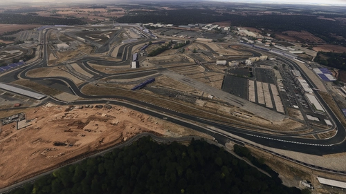 Silverstone Circuit (scenery enhancement for UK-based racetrack)