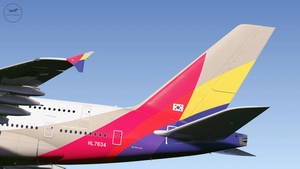 Asiana Airlines (HL7634) [Airbus A380-800] thumbnail 2