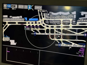 A220 Airport Moving Map / TLAF - Takeoff and Landing Awareness Function thumbnail 12