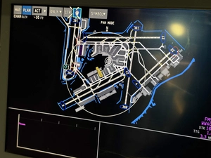 A220 Airport Moving Map / TLAF - Takeoff and Landing Awareness Function thumbnail 16