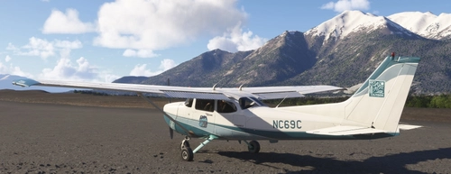 Cessna 172 Classic Skyhawk white-blue NC69C (all versions)
