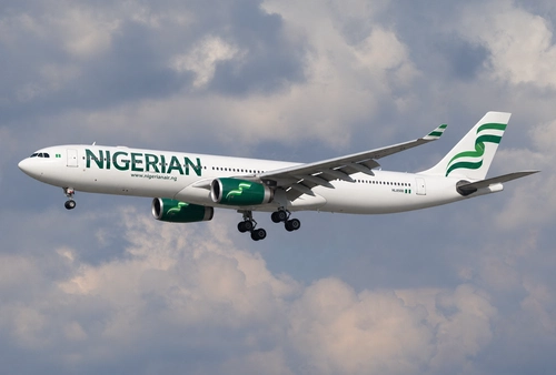 Nigeria air A330-300 (5N-WOA)