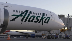 Boeing 787-9 Alaska Airlines (N784HA) thumbnail 3