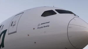Boeing 787-9 Alaska Airlines (N784HA) thumbnail 4