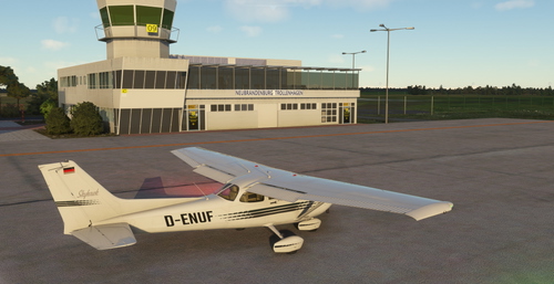 Cessna 172  /  "D-ENUF"  /  Neubrandenburger Flugschule  /  requested