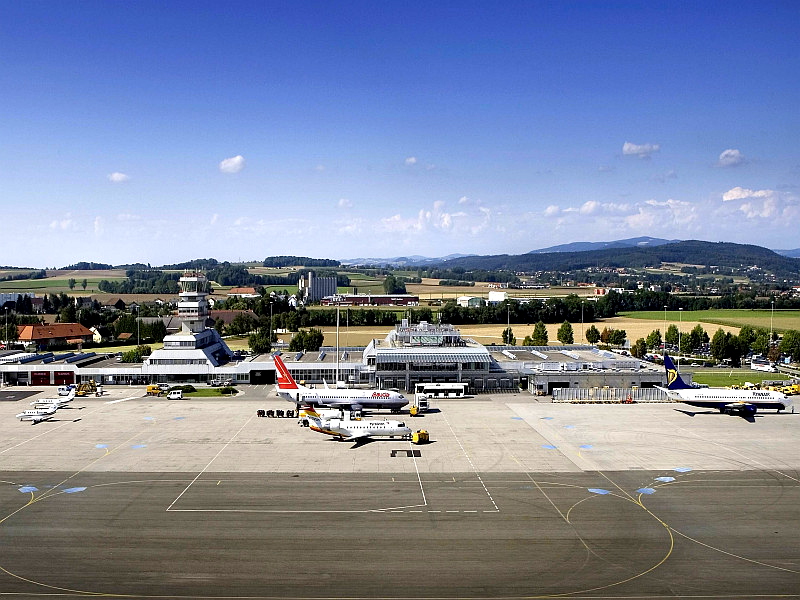 Scenery Requests - LOWL Linz-Hörsching Airport - Flightsim.to