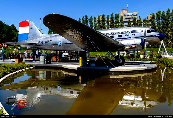 Liveries Demandes - KLM DC-3 “The Flying Dutchman” - Flightsim.to