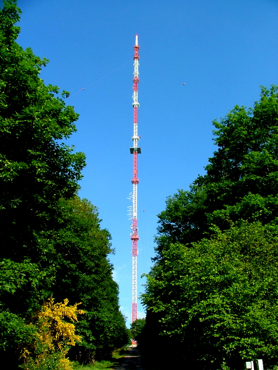 Sceneries Requests Radio towers in the Luxembourg / Europe region