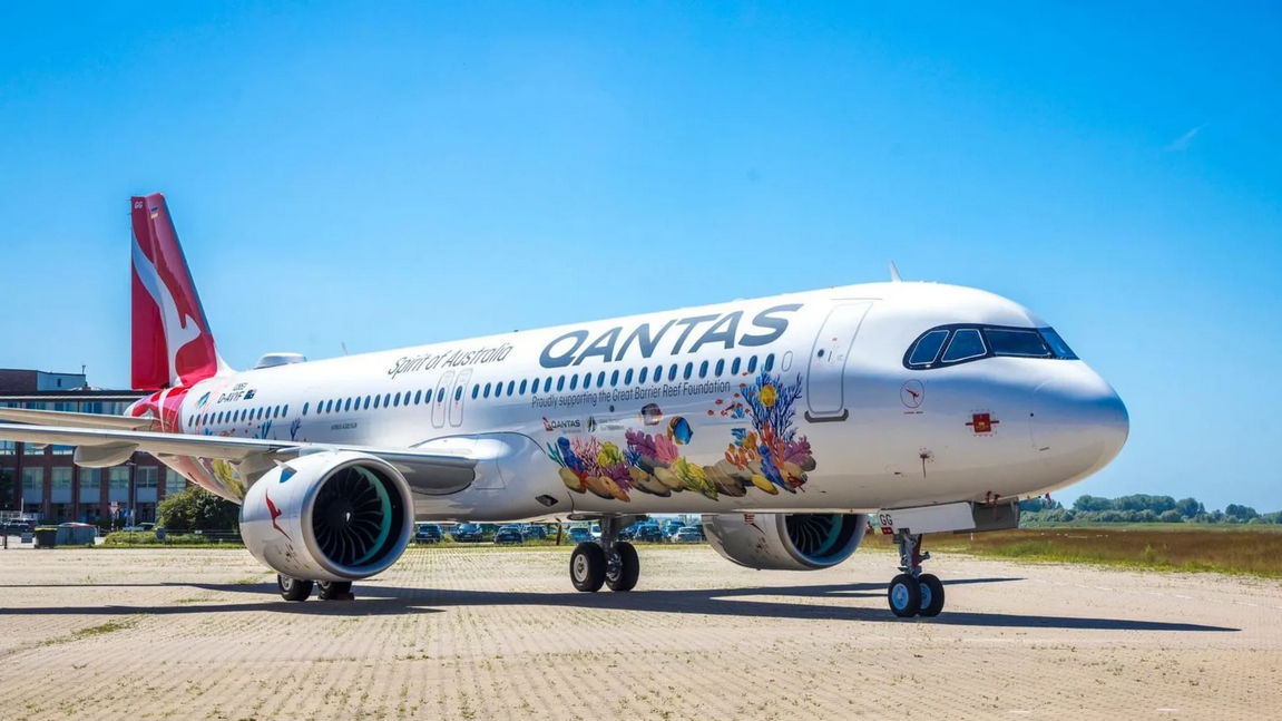 Qantas VH-OGG “Coral Sea”