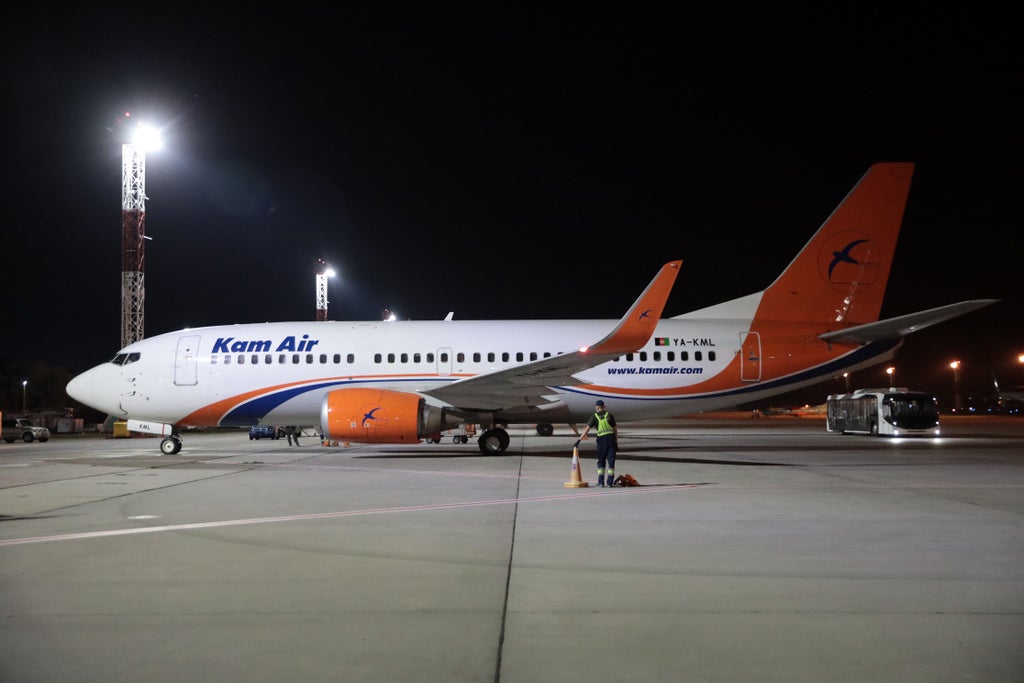 Kam Air - YA-KML - CSS Boeing 737-300 WL