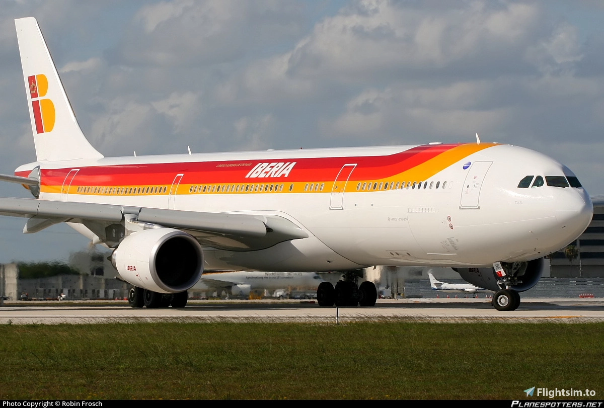 Inibuilds A330-300 — EC-LUB — Iberia Old Livery