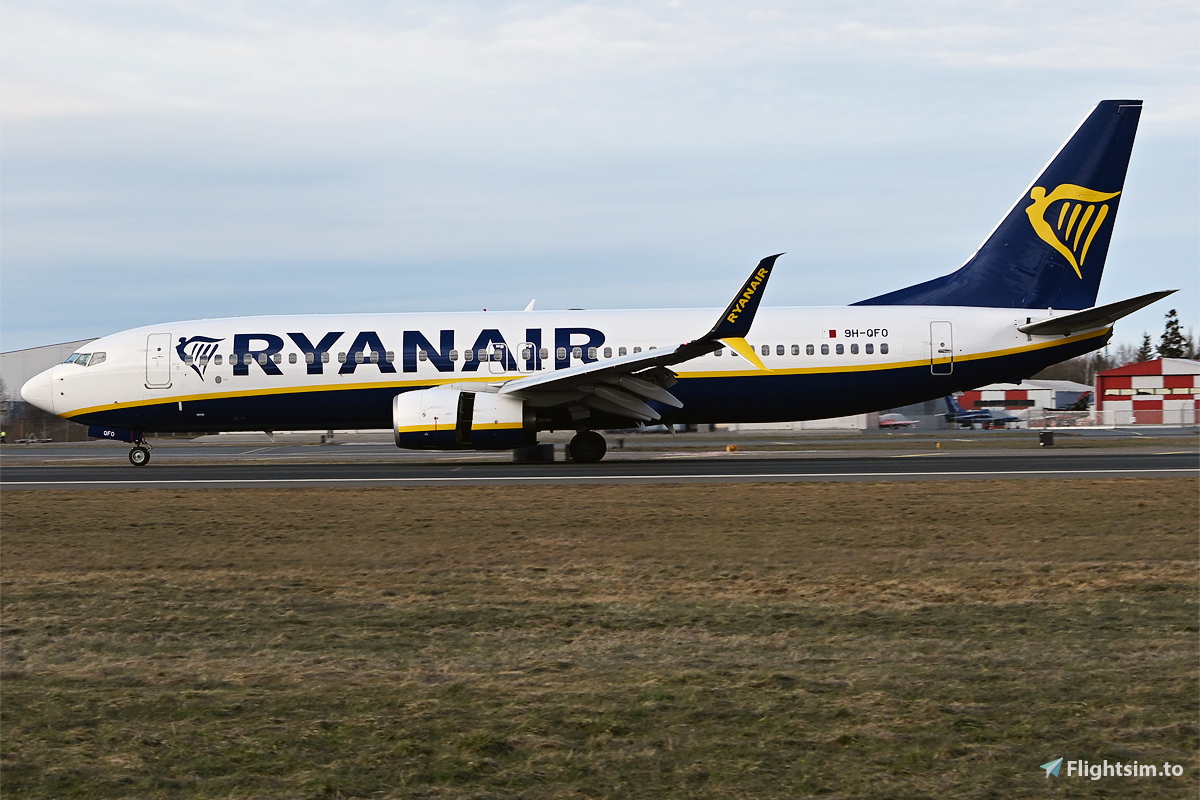 PMDG Boeing 737-800 - 9H-QFO - Ryanair